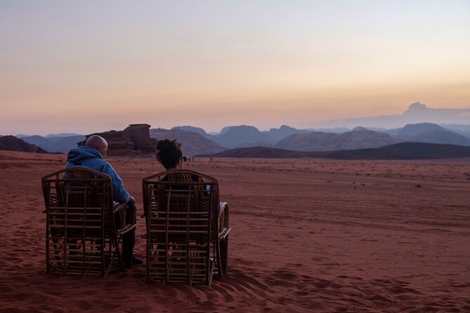 Half day Jeep Tour in Wadi Rum incl. water and Bedouin tea - Afternoon departure and sunset at Um Sabatah