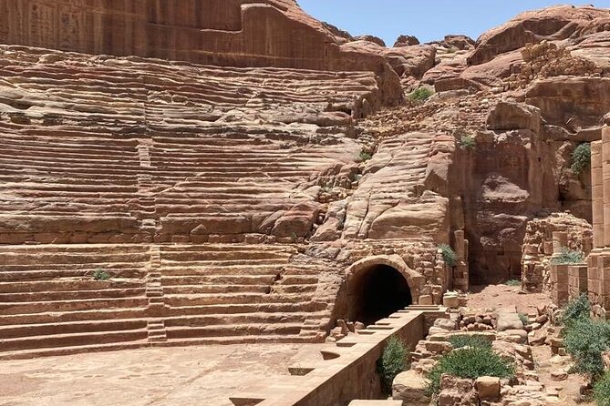 Half Day Tour to the Wonderful City of Petra - The private vehicle and service experience