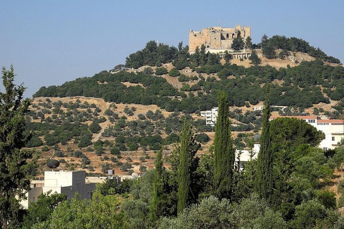 Jerash, Ajloun, Umm Qais Day Trip - Umm Qais, ruins with a view across borders