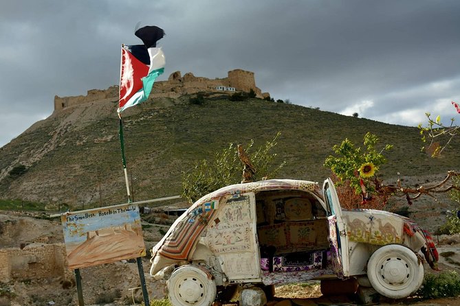Jordan Private Driver Services | The Jordanian Mappers - The drivers and what their service style means