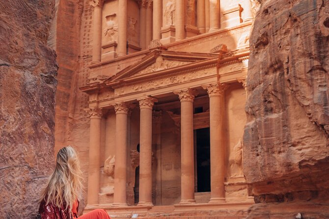 Jordan's Gems Full Day Tours: Petra, Wadi Rum, Madaba, Mt.Nebo - What the driver adds to the day