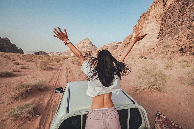 Lawrence's House Jeep Tour (5 hours) - Al Ramal Red Sand Dune and the Bedouin meal