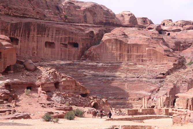 Literary tourism experience in Petra - Practical planning for two days in Petra