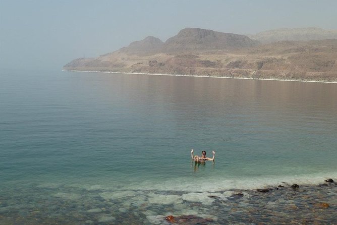 One Day Tour : Dead Sea, Madaba, Mount Nebo including lunch - The driver-led format and what it means