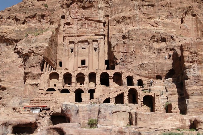 Petra and Little Petra Full-Day Guided Tour from Amman - The long road from Amman to Petra