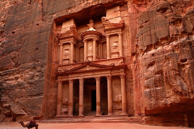 Petra and Wadi Rum Full-Day Private Tour From Amman - Four hours among Petra’s rose-red cliffs