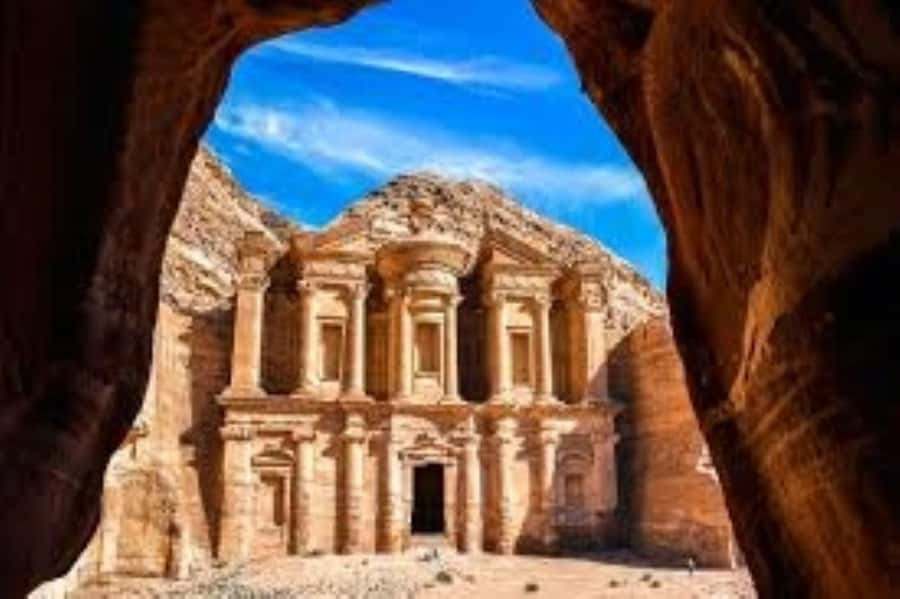 Petra & Dead Sea Private day tour - Why this pairing works so well