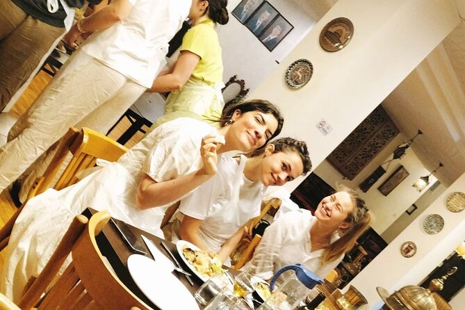 Private 2 Hour Cooking Class with the Locals in Amman - What happens during the two-hour session
