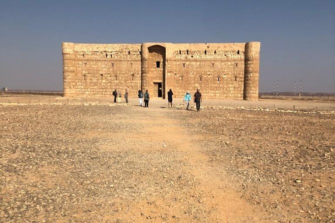 Private 4 Day Holiday Jordan in 3-Star Hotel - Day two: the long road to Petra