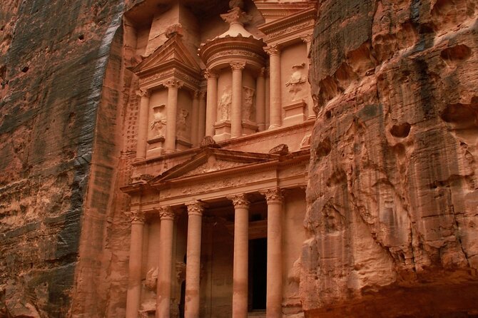 Private Full Day Tour from Amman to Petra City - What the $195 price really buys