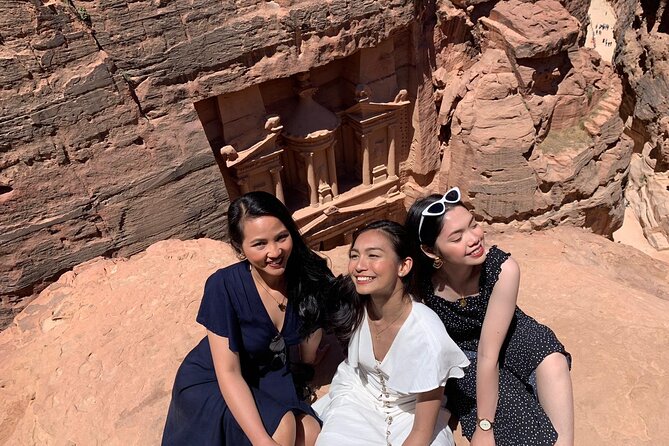 Private Full Day Tour from Amman to Petra City - Entering Petra through the Djinn blocks
