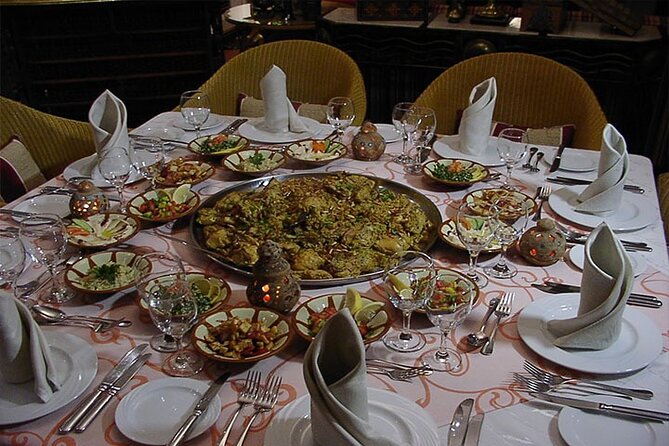 Private Lunch or Dinner at a Local Traditional Restaurant from Dead Sea - Drinks, alcohol, and the final bill