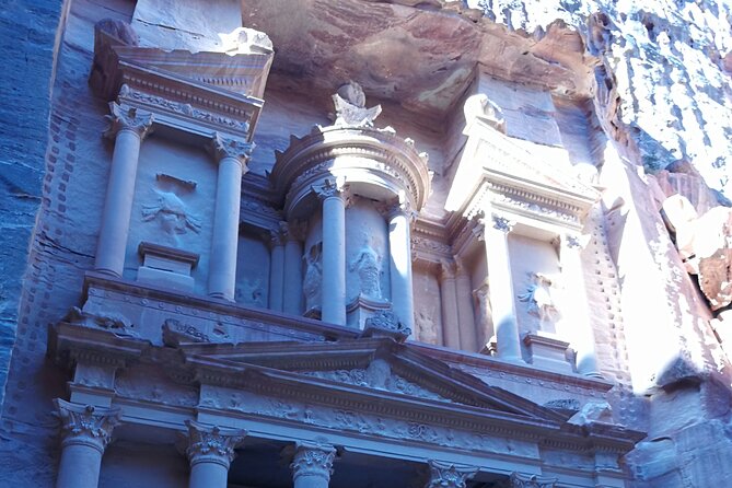 Private Petra Back Entrance Tour with Guide . - The 850-step descent to the Colonnaded Street