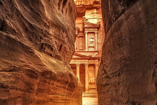 Private Petra Day Trip Including Amman Sightseeing from Amman - Walking through the 1.2-kilometer Siq