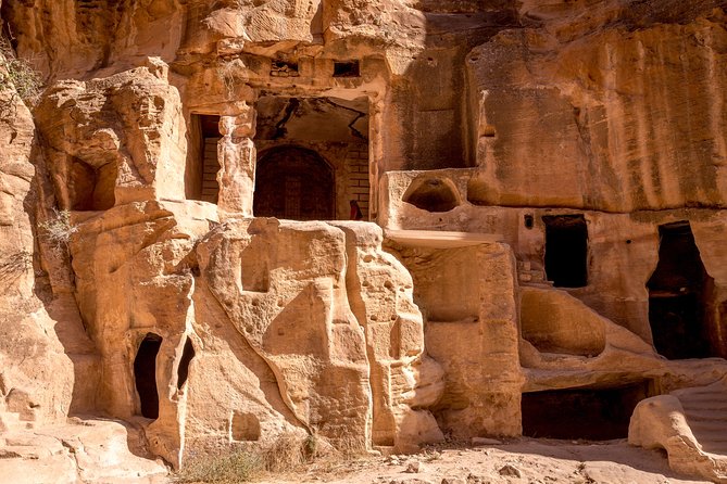 Private Petra Day Trip Including Little Petra from Amman - What the $186.67 price includes