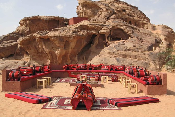 Treasures of Jordan Tour-7 Days Discover Petra & Dead Sea & Wadi Rum with Hotels - Day 1: A simple arrival in Amman