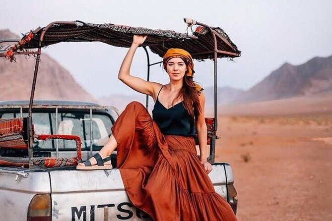 Two-day exploration of Petra and Wadi Rum - Reaching the Monastery above the valley