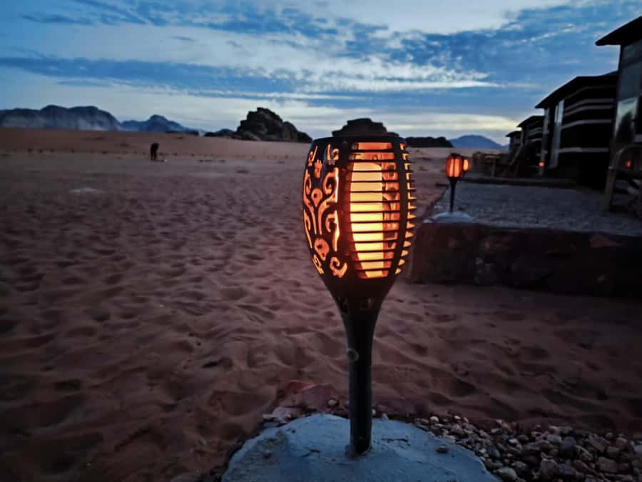 Wadi Rum: 1-Night Jeep Tour with Dinner and Breakfast - Why one night makes Wadi Rum worthwhile