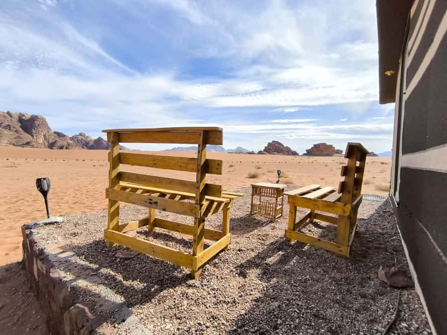 Wadi Rum: 1-Night Jeep Tour with Dinner and Breakfast - Um Frouth Rock Arch at sunset