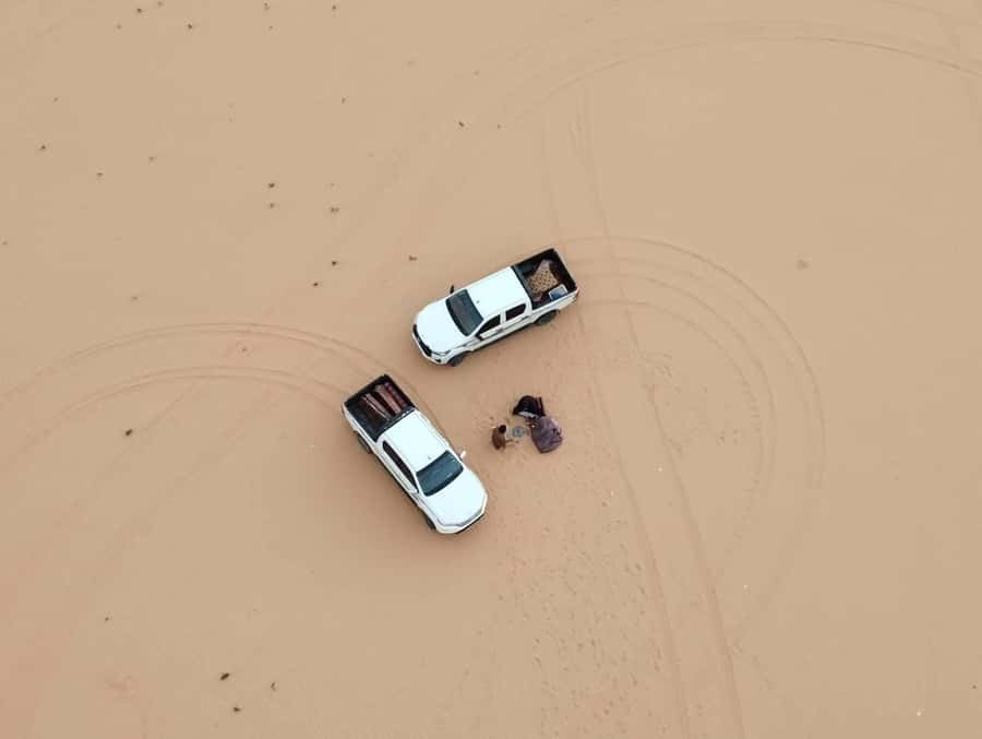 Wadi Rum: 1-Night Jeep Tour with Dinner and Breakfast - Dinner, fire, and the Bedouin camp