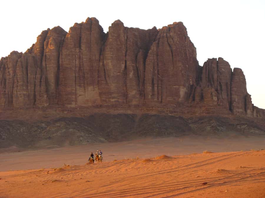 Wadi Rum: 10 Hour Jeep Tour Pass, Camel, Sandbording & Lunch - The camel ride and its limits