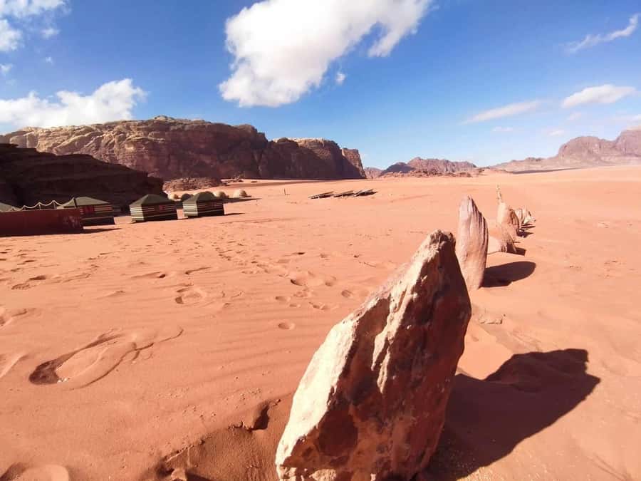 Wadi Rum: 2-Hour Jeep Tour with Bedouin Tea - Timing, weather, and what to bring