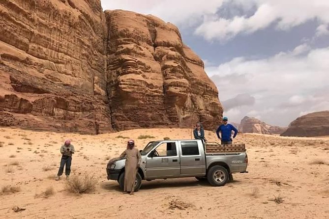 Wadi Rum: 4 Hour Highlights Tour - Starting at Wadi Rum Rest House