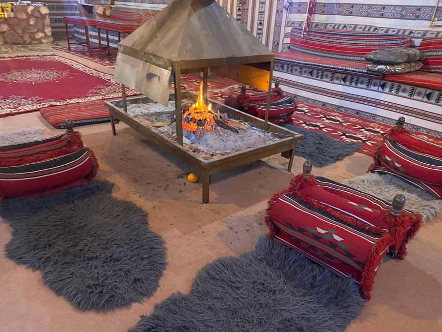 Wadi Rum: Bedouin Camp Stay,Full-Day Desert Tour with 3Meals - Lunch by the fire in the open desert