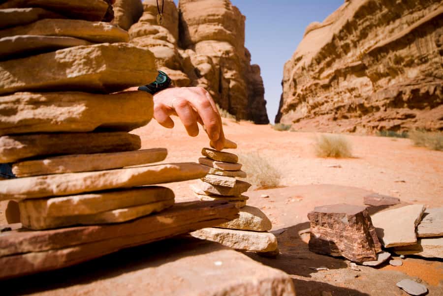 Wadi Rum: Choose 2 to 9 Hour Jeep Pass, Guide & Meal Options - Tea, lunch, and the human side of the trip