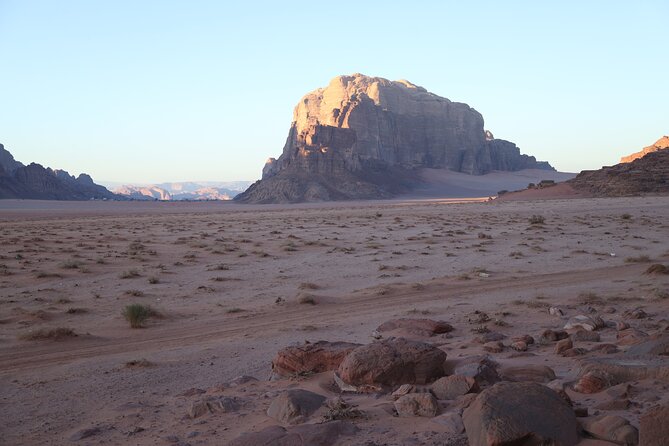Wadi Rum: Explorer 5 Hour Jeep Tour PASS + Bedouin Tent + Meal - Lunch in the protected area