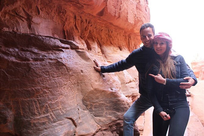 Wadi Rum: Explorer Jeep Tour PASS + Local Food + Optional Stay - Key details before you book