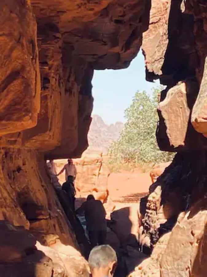 Wadi Rum Highlights: 4-Hour Jeep Tour - Morning or Sunset. - Lawrence’s Spring and the Bedouin tea stop