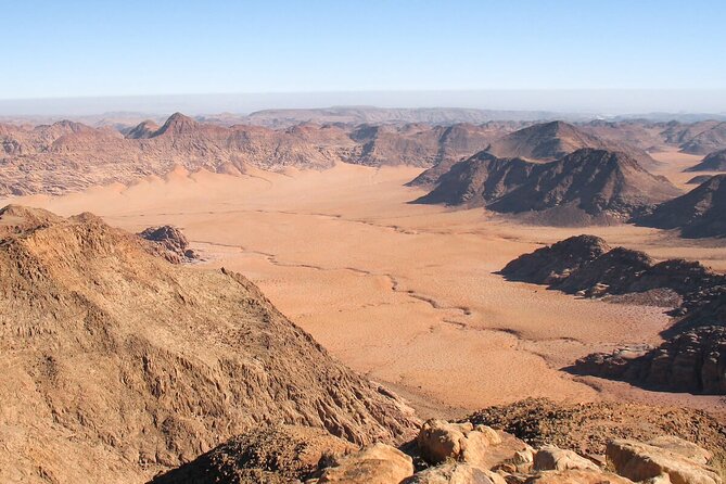 Wadi Rum: Mountain Hike with Lunch & Scenic Valley Tour - Guide quality and local contact