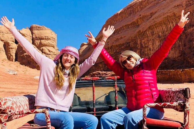 Wadi Rum overnight jeeptour - 1 Day/ 1 Night - Khazali Canyon and Little Bridge