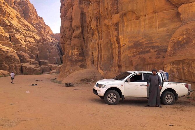 wadirum bedouintrips 4 hours - Sandboarding at Abu Khashabeh and the dunes